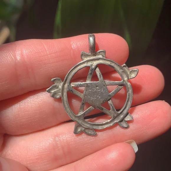 ‼️S O L D ‼️ VINTAGE 925 silver moonstone twig branch pentacle necklace Comes - Picture 5 of 8